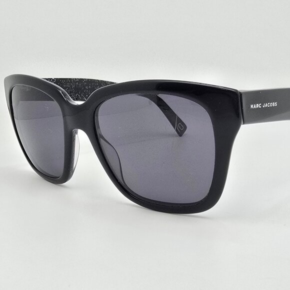Marc Jacobs | Accessories | Marc Jacobs 229s Black On Silver  display picture 3